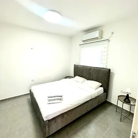 Gk Apartment Beauty Bat Yam Exterior photo
